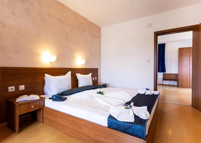 Complex Sunrise By Hmg Сонячний Берег