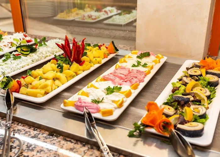 Готель Complex Sunrise By Hmg