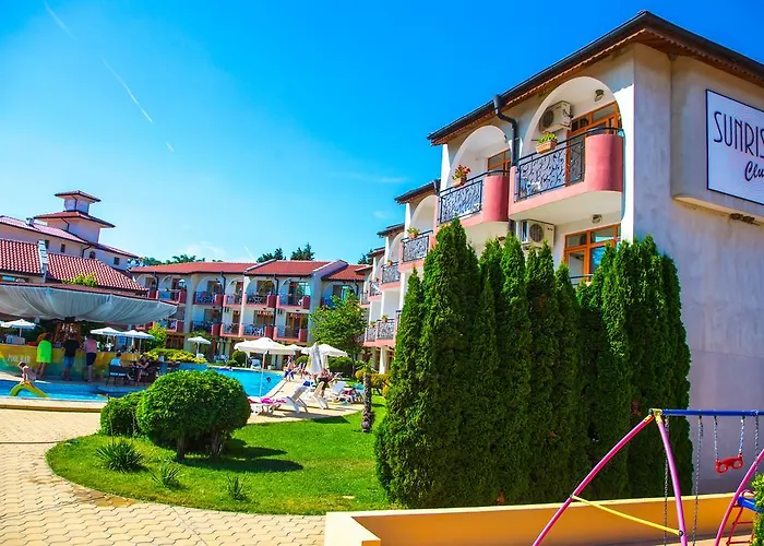 Готель Complex Sunrise By Hmg