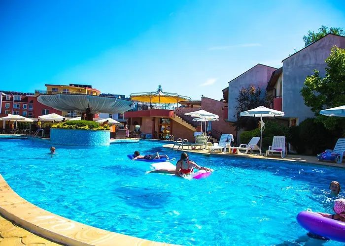 Complex Sunrise By Hmg ホテル サニービーチ