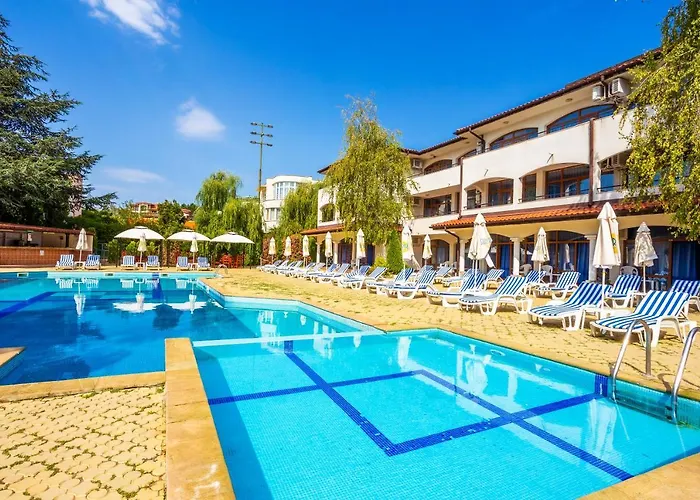 Complex Sunrise By Hmg Szálloda 3*