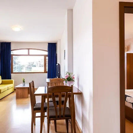 מלון Complex Sunrise By Hmg 3*