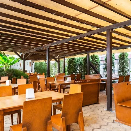 Complex Sunrise By Hmg מלון 3*