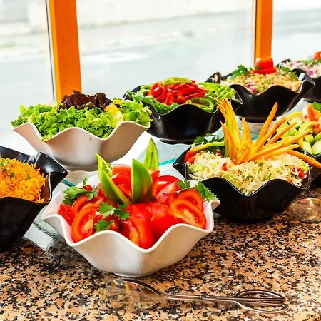 Complex Sunrise By Hmg מלון סאני ביץ'